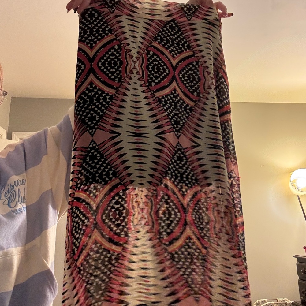 Stylish Pink and Black Patterned Skirt